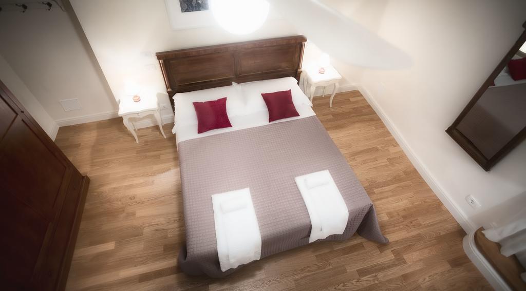 Palazzo Ceru Bed And Breakfast Verona Quarto foto